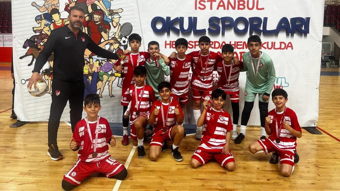 Futsal Küçük Erkekler Kategorisinde Bahçelievler İlçe 3. sü Olduk