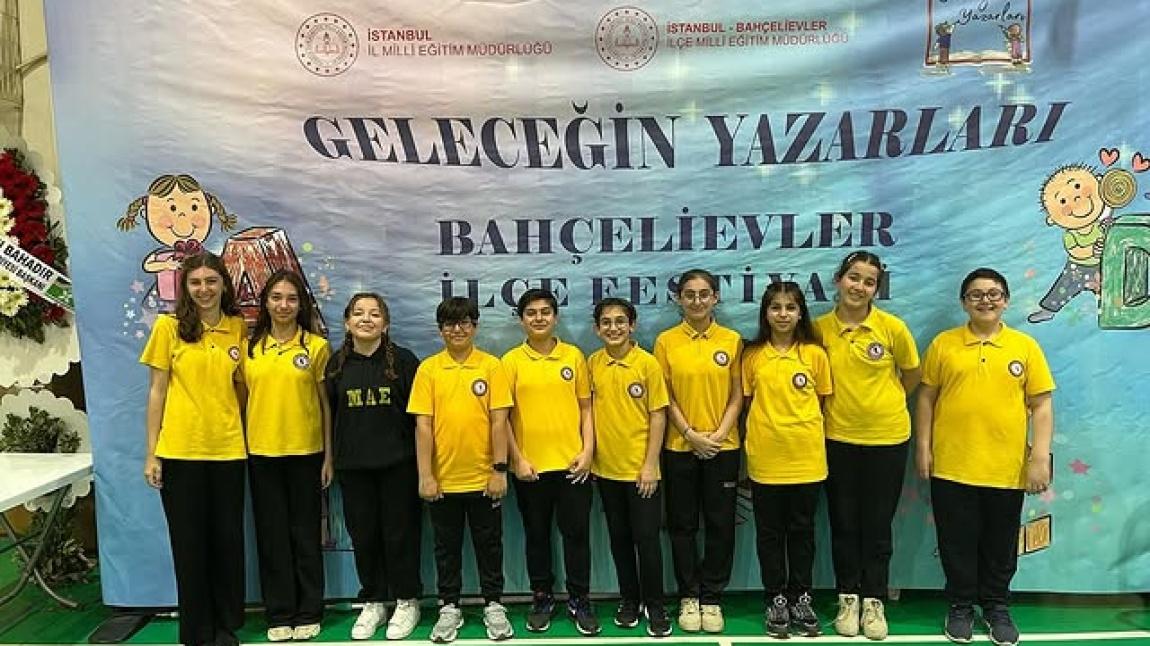 Geleceğin Yazarları Sahneye Çıktı!